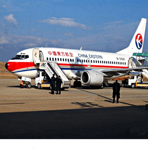 和田空运航空快运业稳步发展的原因是什么？